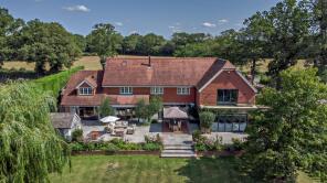 Hurlands, The Haven, Billingshurst RH14 9BE