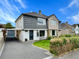 17, Moor Drive, Oakworth, Keighley BD22 7RF