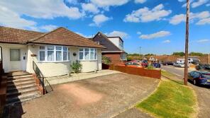 49, Woodside Avenue, Northampton NN3 6JL