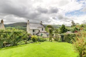 Holly Bank, Wheat Sheaf Inn Embleton To Junction With Lambfoot Rake, Cockermouth CA13 9XP