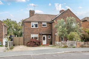 5, Copperfield Rise, Addlestone KT15 1AL