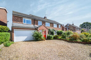 The Lilacs, Saddington Road, Lutterworth LE17 6NY