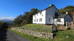 Buchesydd, Road From Tyddyn Arthur Crossroads Eastwards To Buchesydd, Dolgellau LL40 2DN