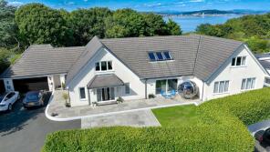 3, Hill Crest, Langland, Swansea SA3 4PW
