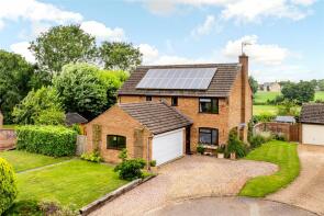 2, The Woodlands, Towcester NN12 8TS