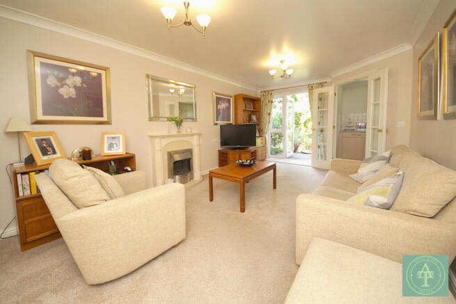 Two Bedroom Ground Floor Retirement Flat For Sale