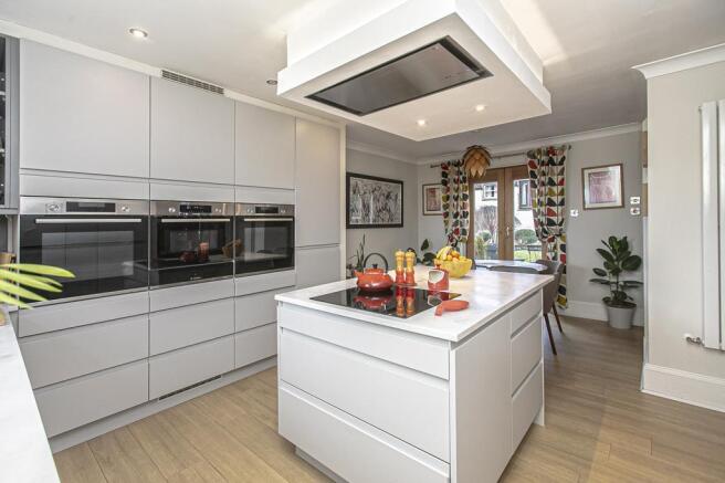 KITCHEN TO DINING