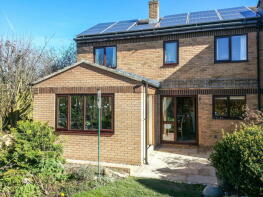 19, New Smithy Drive, Thurlstone, Barnsley S36 9RS