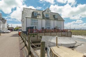 12, North Quay, Sittingbourne ME9 9HL