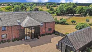 2, The Old Hop Barn, Hoath Court, Canterbury CT3 4JT
