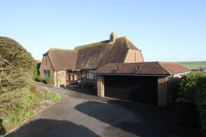 17, Hillside, Eastbourne BN20 0HE