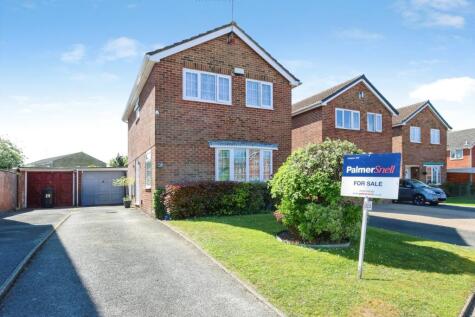Pimpern Close, Poole, Dorset, BH17