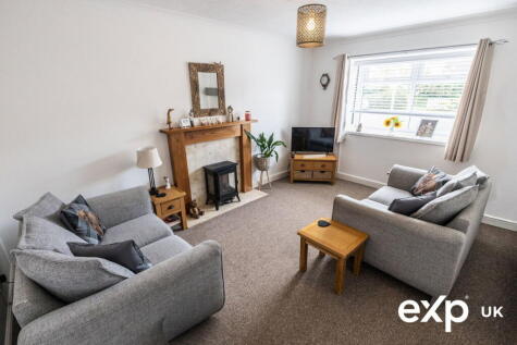 Pinewood Avenue, Edwinstowe, Mansfield, NG21 9JS