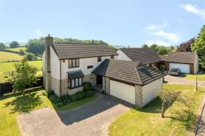 4, Drakes Meadow, Honiton EX14 9BN