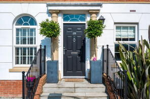6, Chestnut Drive, Preston PR4 3GP