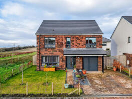 18, Gigha Grove, Ayr KA7 4FH