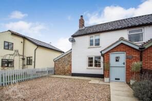Holmlea Cottage, Triple Plea Road, Bungay NR35 2NY