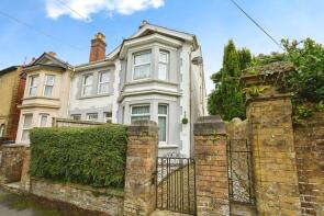 135, Carisbrooke Road, Newport PO30 1DD