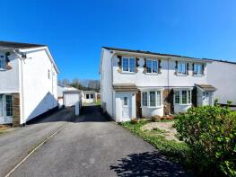 38, Fox Hollows, Brackla, Bridgend CF31 2NG