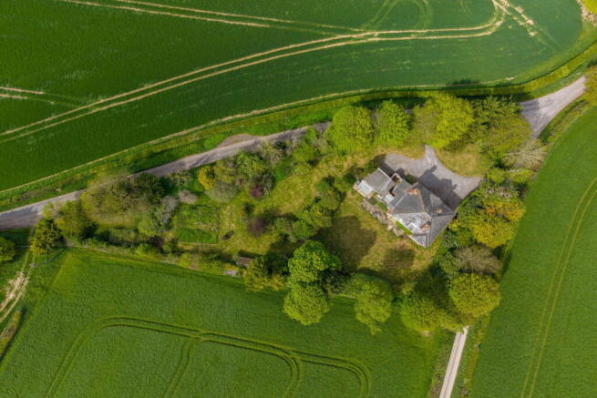 Bishops Sutton S-1009_1777987535220.jpg