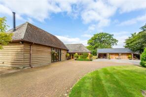 Thomley Barn, Menmarsh Road, Aylesbury HP18 9JZ