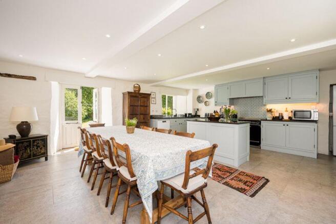 Kitchen / Dining Room
