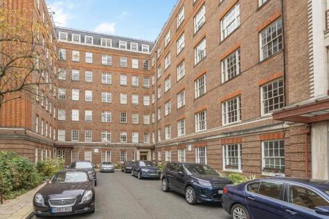 Finchley Road, St Johns Wood, London, NW8