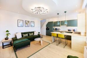 Flat B, 141, Cardigan Road, Headingley, Leeds LS6 1LJ