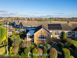 17, Springfield Crescent, Kirk Smeaton WF8 3LE