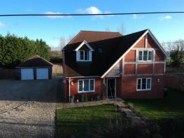 Ashmead House, Ash Lane, Latchmere Green, Tadley RG26 5EJ