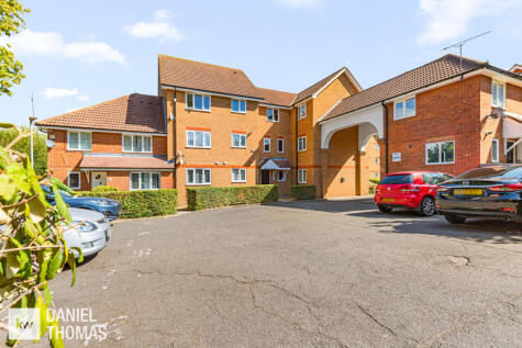 DANIEL THOMAS | Eagle Close, Waltham Abbey, EN9 3NA