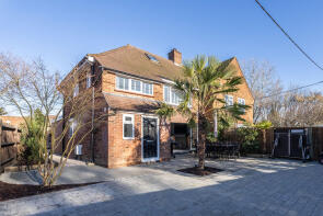5, Tranquil Dale, Betchworth RH3 7EE