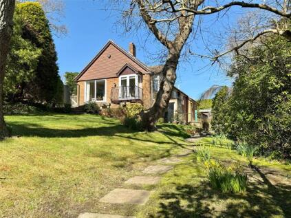 Sycamore Close, Milford on Sea, Lymington, Hampshire, SO41