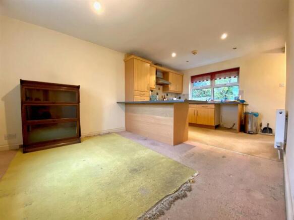 dining kitchen.jpg
