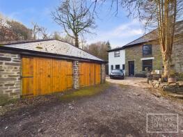 2, Glan Nant, Ynysybwl Road, Glyn-coch, Pontypridd CF37 3HG