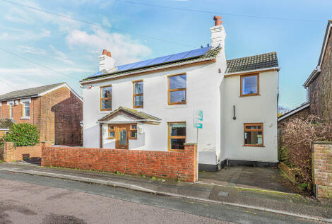 Priestly Road, Wallisdown