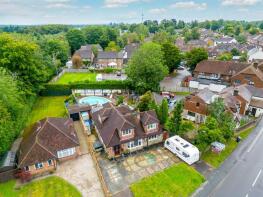 Conistan, Horsham Road, Haywards Heath RH17 6DD