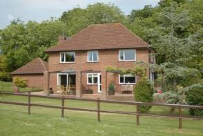 Hazeldene, The Middleway, Andover SP11 6LS