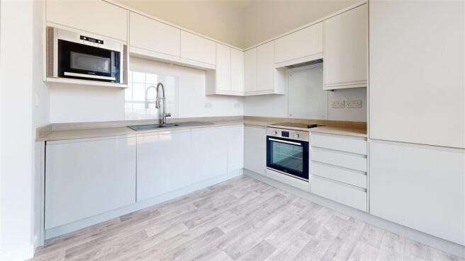 Kitchen (2).jpg