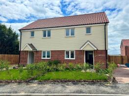 39, Spalding Way, Chelmondiston IP9 1FL