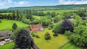 Icknield Place, Aston Rowant Road, Aston Rowant, Watlington OX49 5SN
