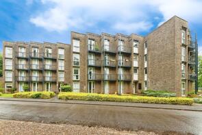 Flat 6, Nonington Court, Sandwich Road, Dover CT15 4HH