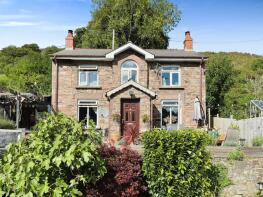 Gwent House, Main Road, Abergavenny NP7 0LL