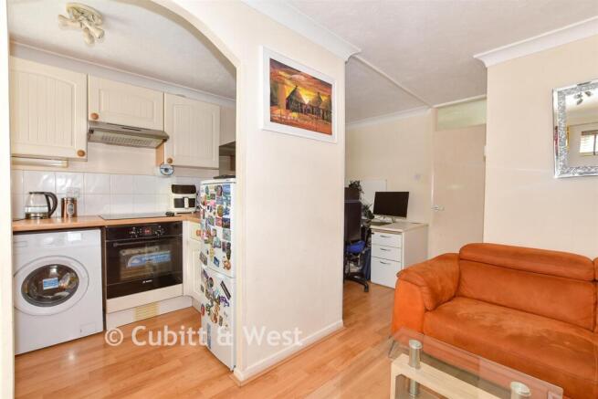 Kitchen/ Lounge/ Diner