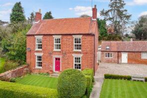 Hillside House, Lincoln Road, Grantham NG32 3HZ