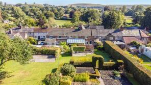 43, Bishopstrow, Warminster BA12 9HN