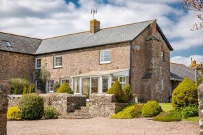 Frost Farm, Road From Village Cross To Burrow Plot Cross, Crediton EX17 6AY