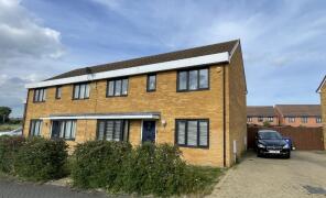6, Pipit Close, Tilbury RM18 8FL