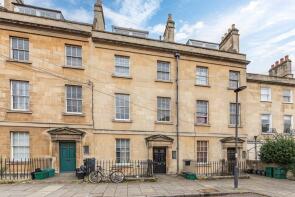 Basement Flat, 2, Kensington Place, Walcot, Bath BA1 6AW