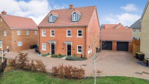 4, Holbeach Avenue, Bedford MK42 0EG